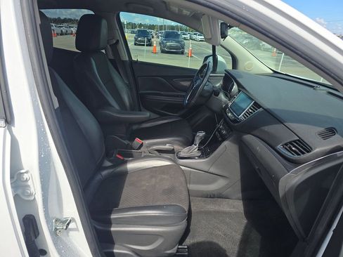 Used 2019 Buick Encore Preferred w/ Safety Package FWD image 5