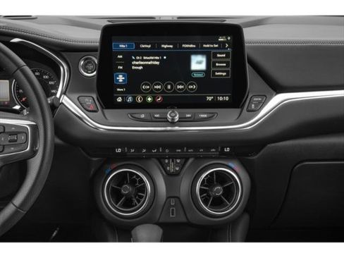 Used 2025 Chevrolet Blazer LT FWD image 13