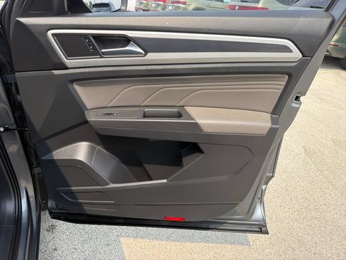 Certified 2023 Volkswagen Atlas SEL R-Line AWD/4WD image 29