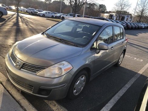 Used 2009 Nissan Versa 1.8 S w/ PWR Pkg image 3