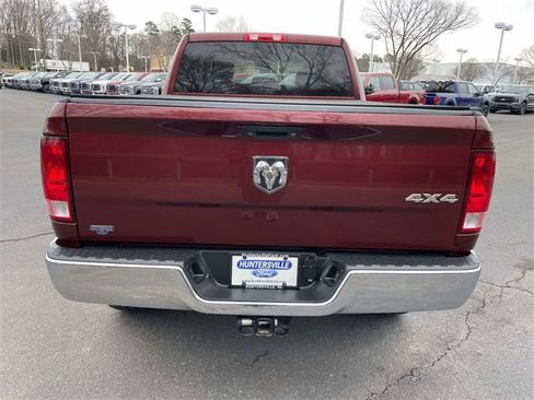 Used 2018 RAM 2500 Tradesman w/ Chrome Appearance Group image 5