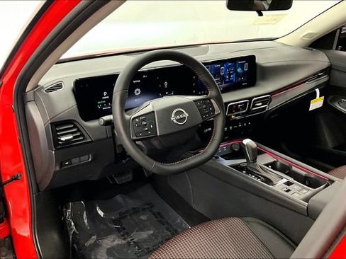 New 2026 Nissan Sentra SR w/ Floor Mat Package FWD image 7