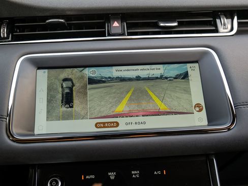 Used 2021 Land Rover Range Rover Evoque R-Dynamic S image 19