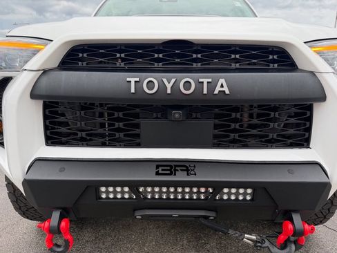 Used 2022 Toyota 4Runner TRD Pro AWD/4WD image 5