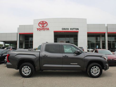 Used 2022 Toyota Tundra SR5 image 1