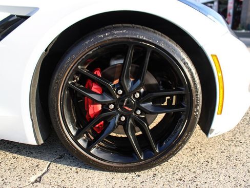 Used 2019 Chevrolet Corvette Stingray Coupe w/ 1LT RWD image 46