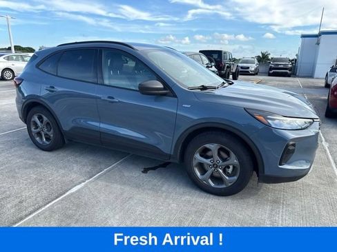 Used 2025 Ford Escape ST-Line FWD image 15