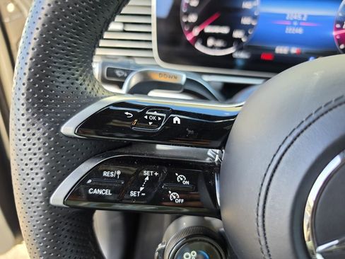 Used 2025 Mercedes-Benz GLE 53 AMG 4MATIC image 19