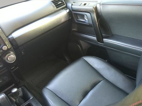 Used 2020 Toyota 4Runner Venture w/ Moonroof Package AWD/4WD image 52