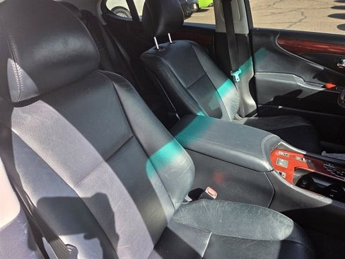 Used 2011 Lexus LS 460 AWD w/ Comfort Pkg image 7