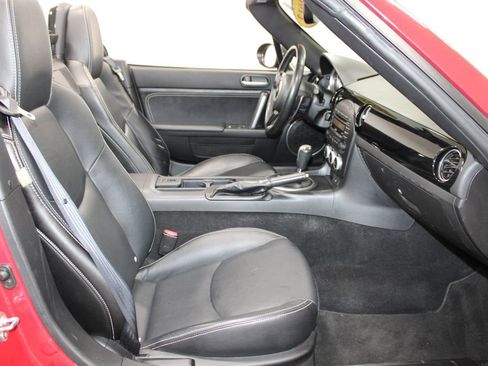 Used 2012 MAZDA MX-5 Miata Special Edition image 25