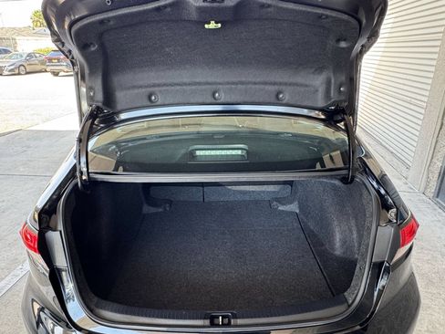 Used 2025 Toyota Corolla LE FWD image 31