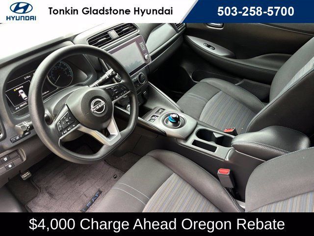Used 2025 Nissan Leaf S FWD image 13