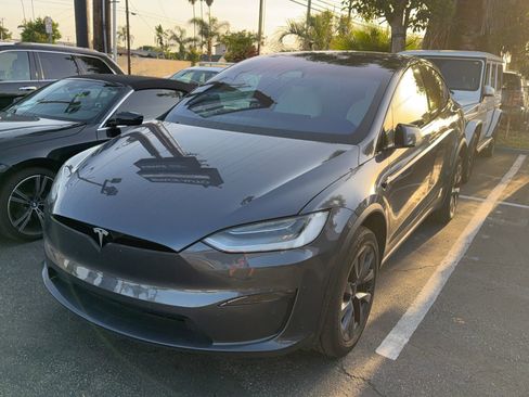 Used 2022 Tesla Model X Plaid AWD/4WD image 3