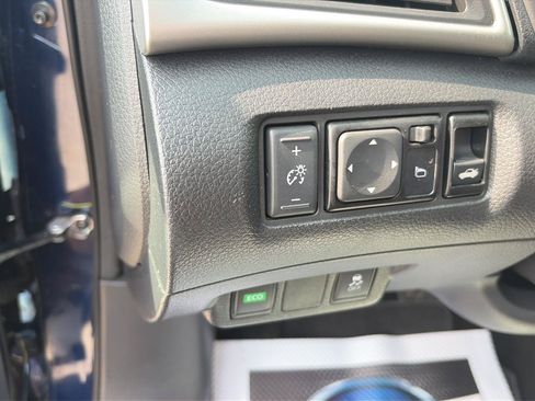 Used 2019 Nissan Sentra SV FWD image 13