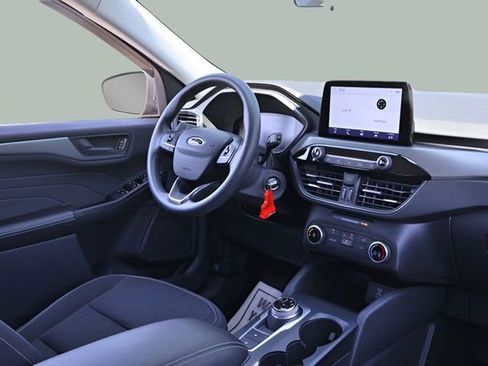 Used 2023 Ford Escape AWD image 17