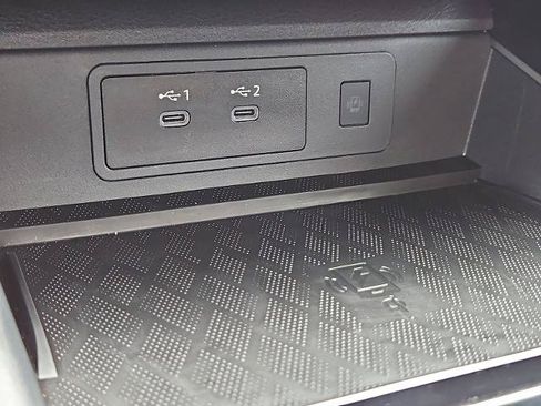 Certified 2025 Nissan Murano SV FWD image 22