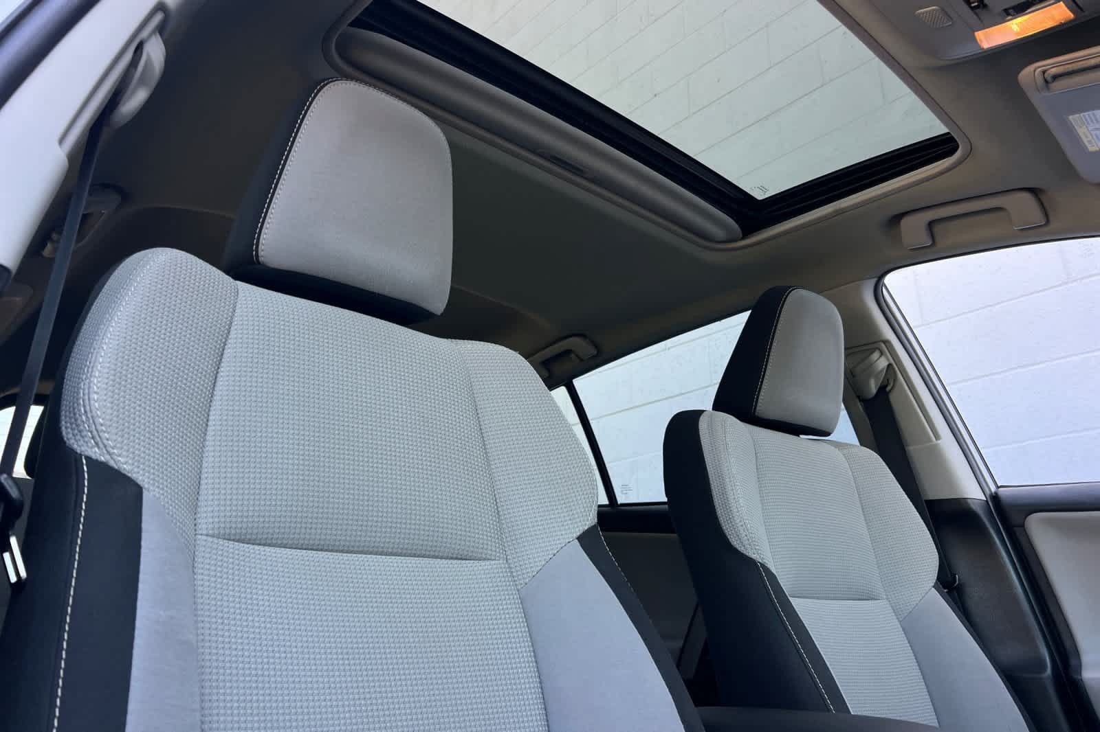 Used 2018 Toyota RAV4 XLE FWD image 19