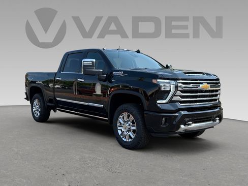 New 2026 Chevrolet Silverado 2500 High Country w/ Technology Package AWD/4WD image 1