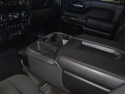 Used 2022 Chevrolet Silverado 1500 LT AWD/4WD image 26