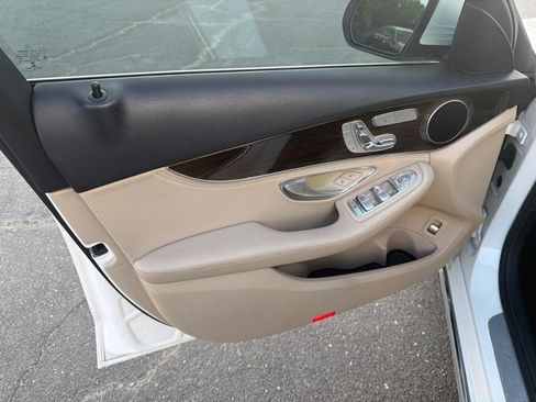 Used 2016 Mercedes-Benz C 300 Sedan w/ Premium 1 Package image 11
