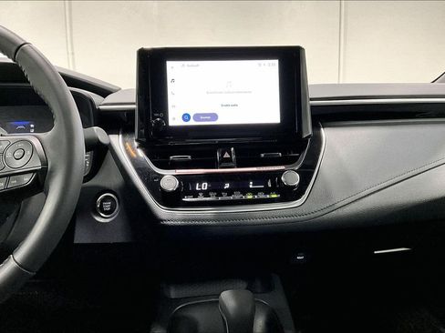 Used 2025 Toyota Corolla SE image 8