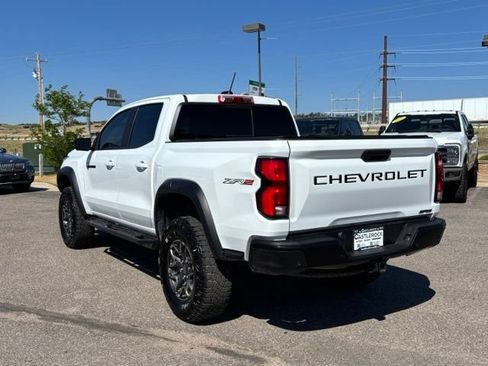 Certified 2024 Chevrolet Colorado ZR2 w/ Technology Package AWD/4WD image 3