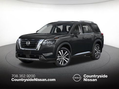 Used 2025 Nissan Pathfinder Platinum w/ Cargo Package AWD/4WD image 1