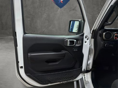 Used 2020 Jeep Wrangler Unlimited Sport image 37