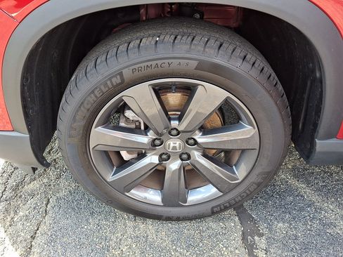 Certified 2025 Honda Pilot Sport image 28