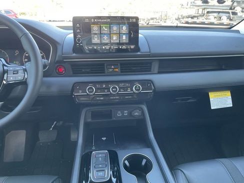 New 2025 Honda Pilot EX-L image 17