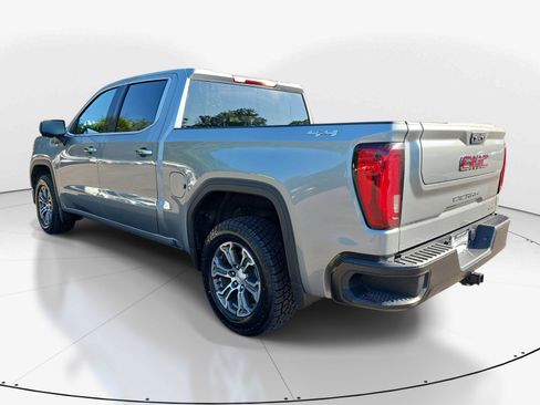 Used 2025 GMC Sierra 1500 SLT AWD/4WD image 6