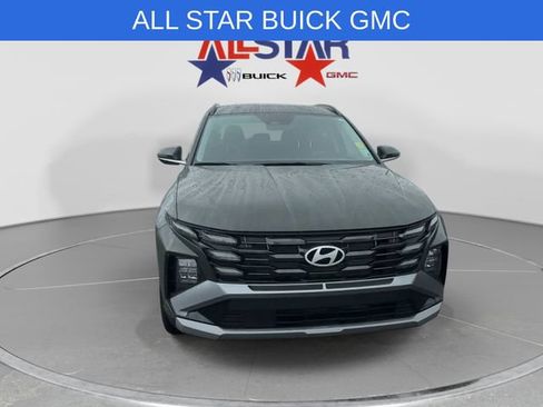 Used 2025 Hyundai Tucson SEL FWD image 2