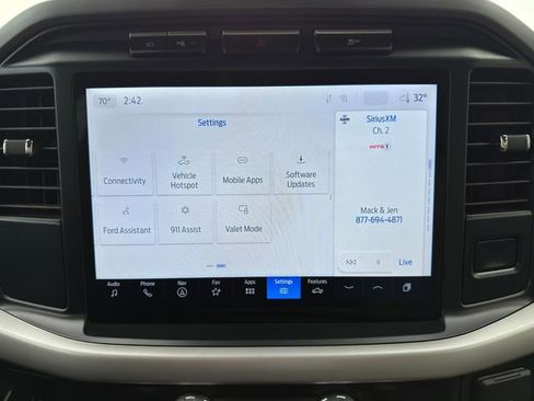 Used 2023 Ford F150 Lightning XLT image 31