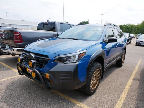 Used 2022 Subaru Outback Wilderness AWD/4WD image 3