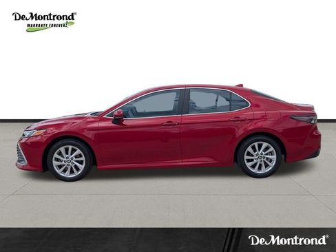 Used 2024 Toyota Camry LE image 8