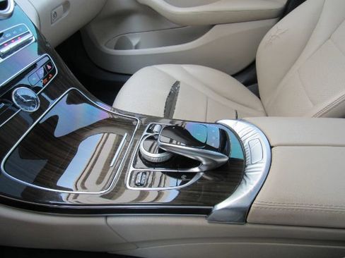 Used 2016 Mercedes-Benz C 300 Sedan image 40