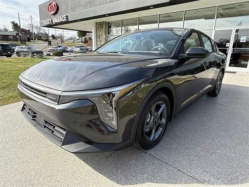 New 2026 Kia K4 LXS image 18