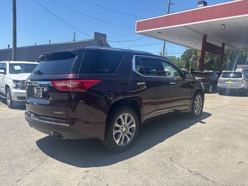 Used 2019 Chevrolet Traverse Premier AWD/4WD image 4