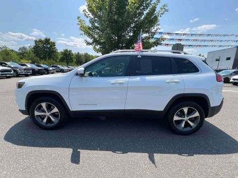 Used 2019 Jeep Cherokee Limited AWD/4WD image 5
