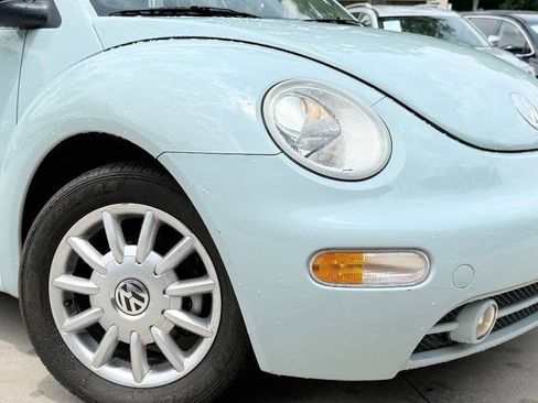 Used 2004 Volkswagen Beetle GLS FWD image 3