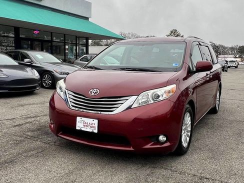 Used 2016 Toyota Sienna image 1