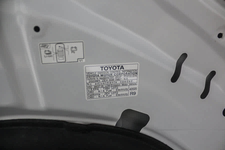 Certified 2023 Toyota bZ4X FWD w/ Weather Package image 31
