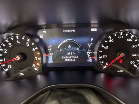 Used 2025 Jeep Compass Limited image 20