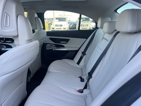 Certified 2024 Mercedes-Benz E 350 4MATIC Sedan image 32