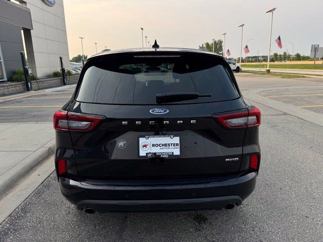 Certified 2023 Ford Escape ST-Line w/ Tech Pack #1 AWD/4WD image 38