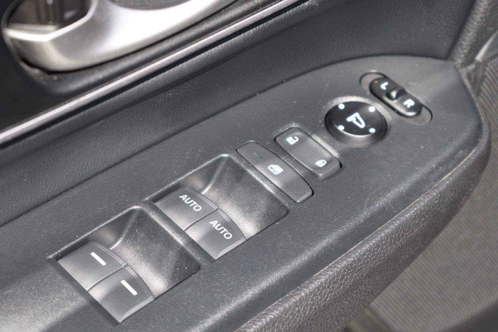 Used 2017 Honda CR-V EX-L image 19