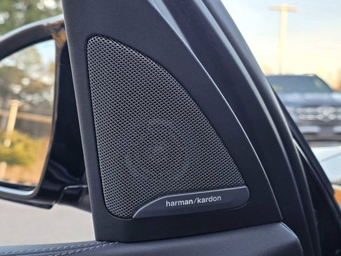 Used 2026 BMW X5 M60i image 33