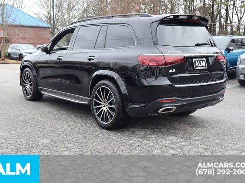 Used 2024 Mercedes-Benz GLS 580 4MATIC w/ Warmth & Comfort Package image 8