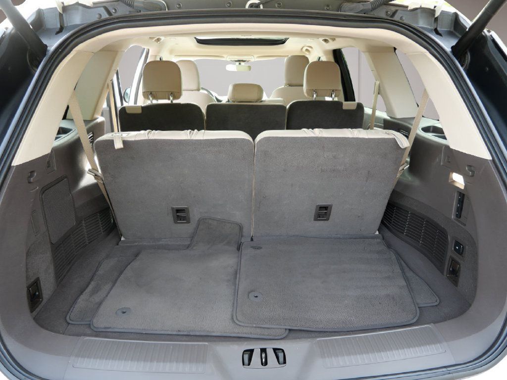Used 2021 Lincoln Aviator Grand Touring AWD/4WD image 12